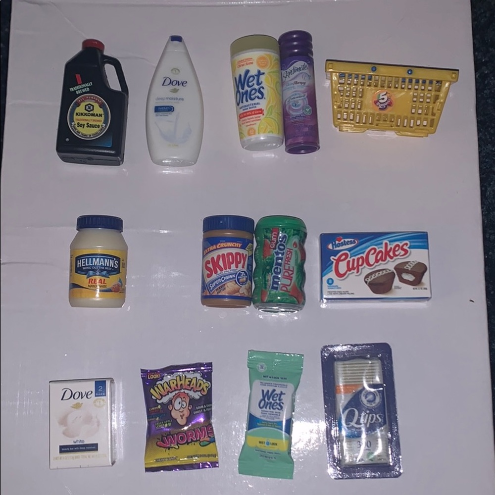 Mini Brands